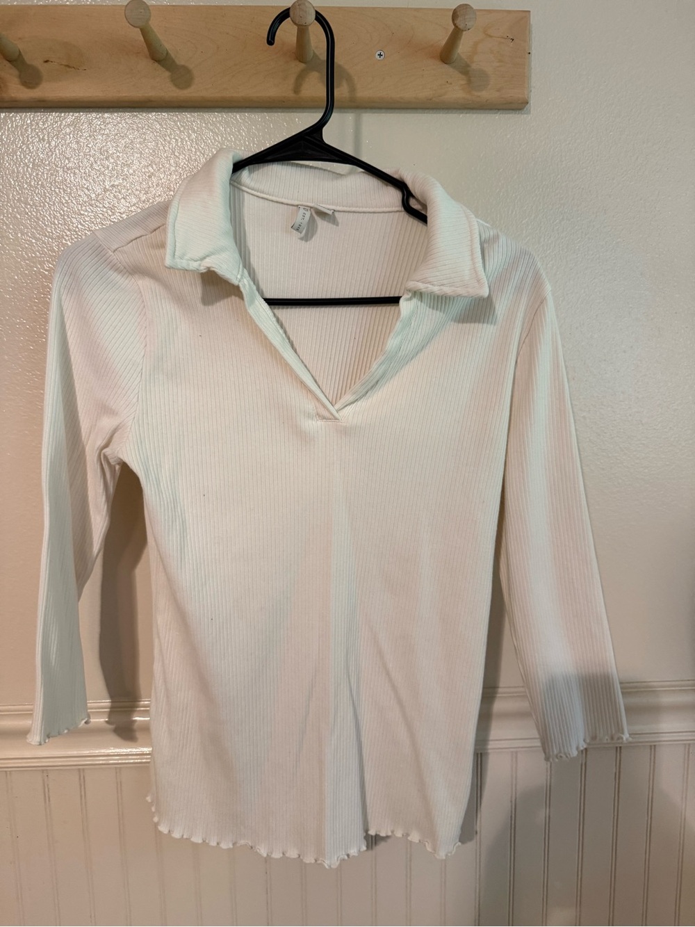Cato Cream Ribbed V-Neck Collared Knit Top